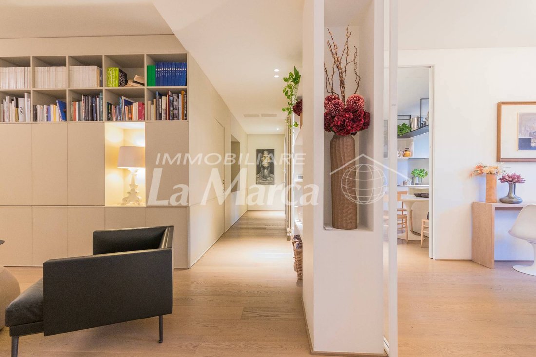 Apartment in Cathedral - Piazza dei Signori, Treviso, Italy 4 - 16555971