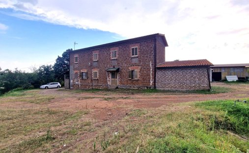 Castle for Sale in Viterbo, Lazio, Italy