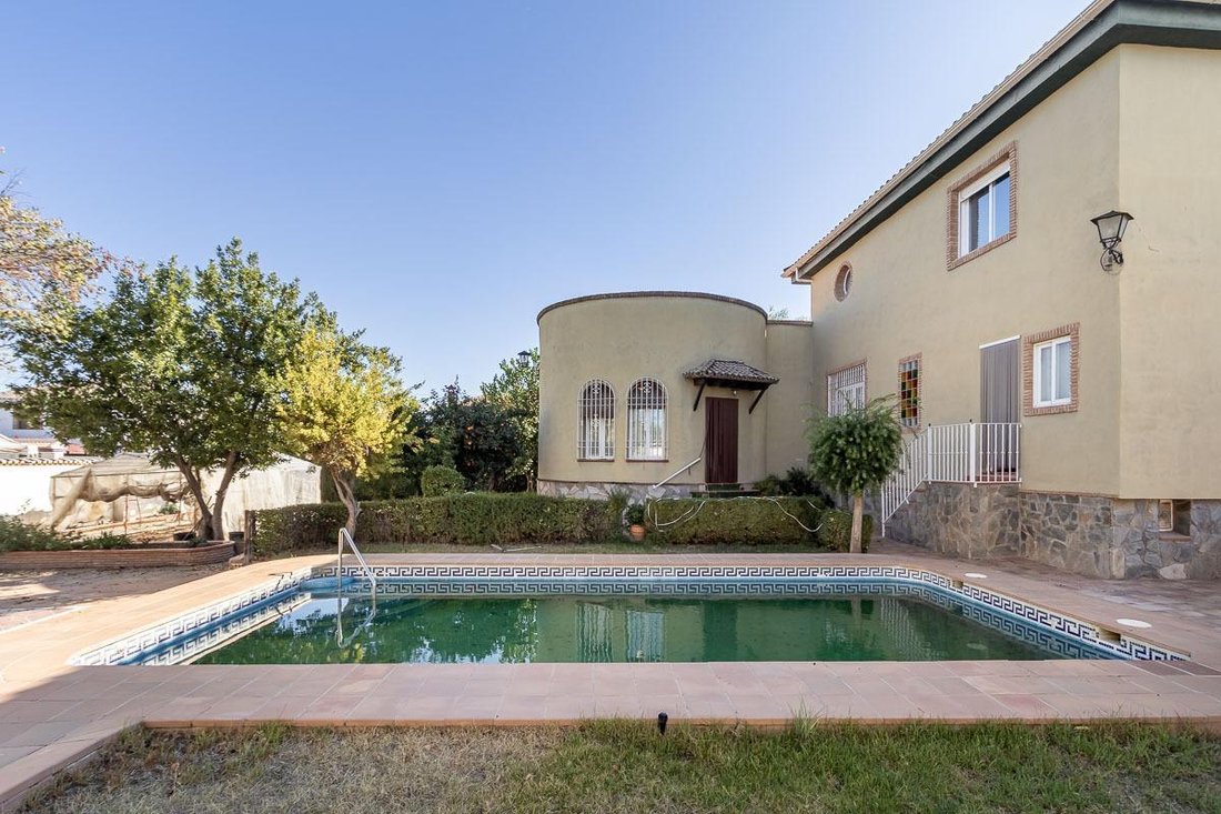 Villa in Las Gabias, Andalusia, Spain 2 - 16725813
