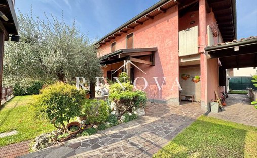 Villa in Cavaion Veronese, Veneto, Italy 1