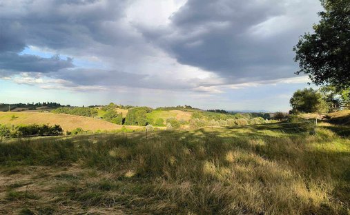 Castle for Sale in Casa Vannini, Tuscany, Italy