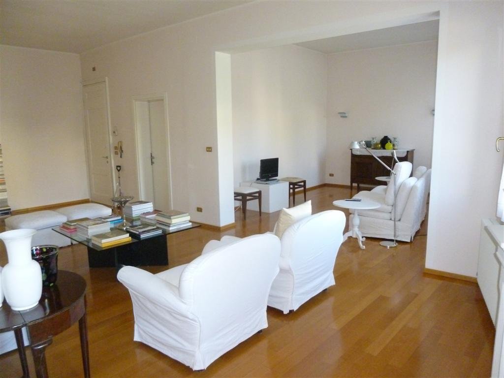 Apartment in Cathedral - Piazza dei Signori, Treviso, Italy 3 - 16555612