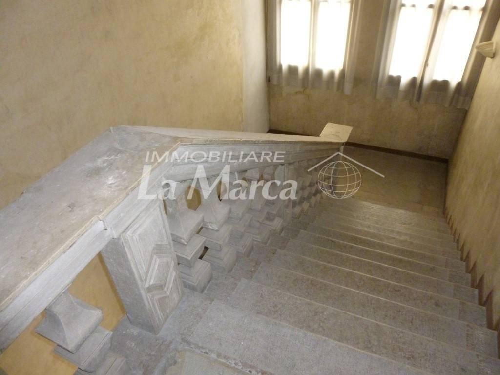 Apartment in Cathedral - Piazza dei Signori, Treviso, Italy 2 - 16556100