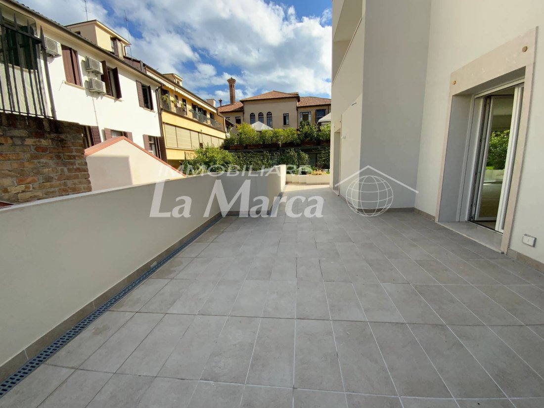 Apartment in Cathedral - Piazza dei Signori, Treviso, Italy 4 - 16555712