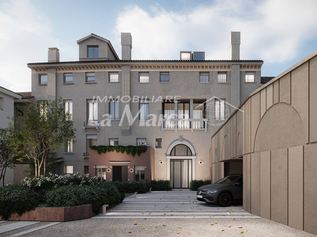 Apartment in Cathedral - Piazza dei Signori, Treviso, Italy 1 - 16556121