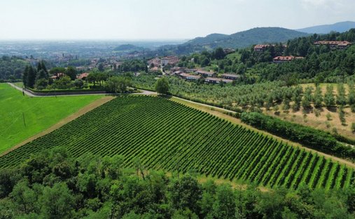 Terreno en Scanzorosciate, Lombardía, Italia 1