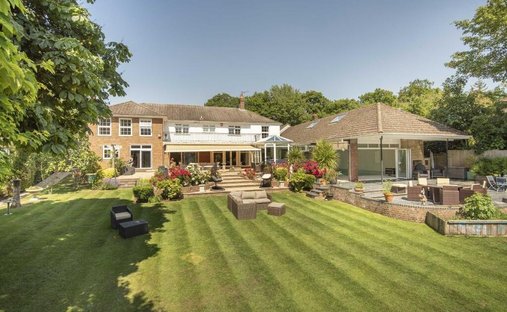 House in Cuffley, England, United Kingdom 1