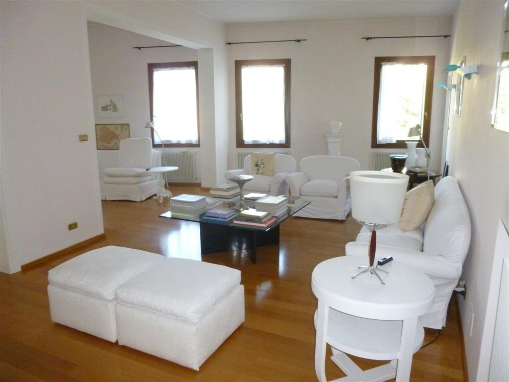 Apartment in Cathedral - Piazza dei Signori, Treviso, Italy 2 - 16555612