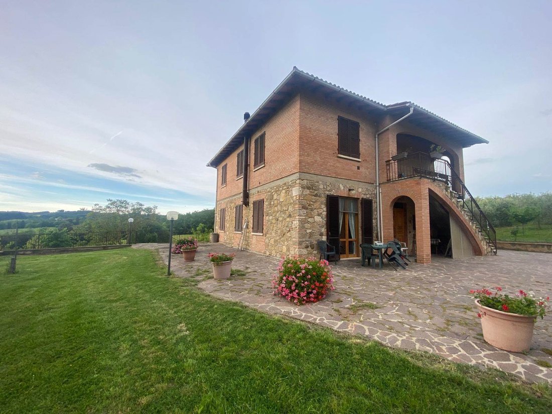 Poggibonsi, Tuscany, Italy 2 - 16721958