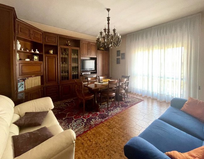 Villa in Alzano Lombardo, Lombardy, Italy 4 - 16279142