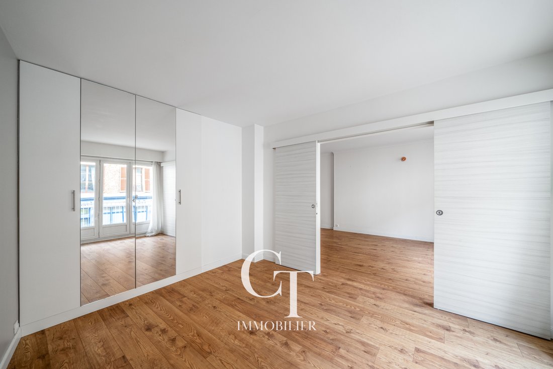 Apartment in Domaine National du Château, Versailles, France 1 - 16725540