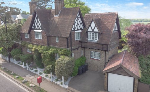 House in Ferney Hill, Enfield, England 1