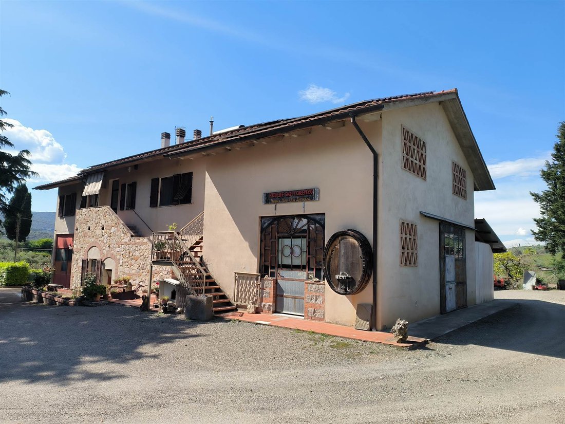 Apartment in San Gimignano, Tuscany, Italy 1 - 16723424