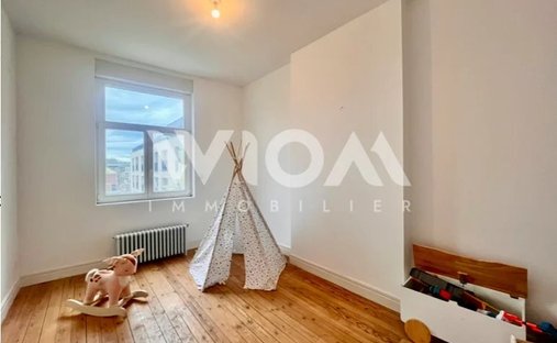 Castle for Sale in Arras, Hauts-de-France, France