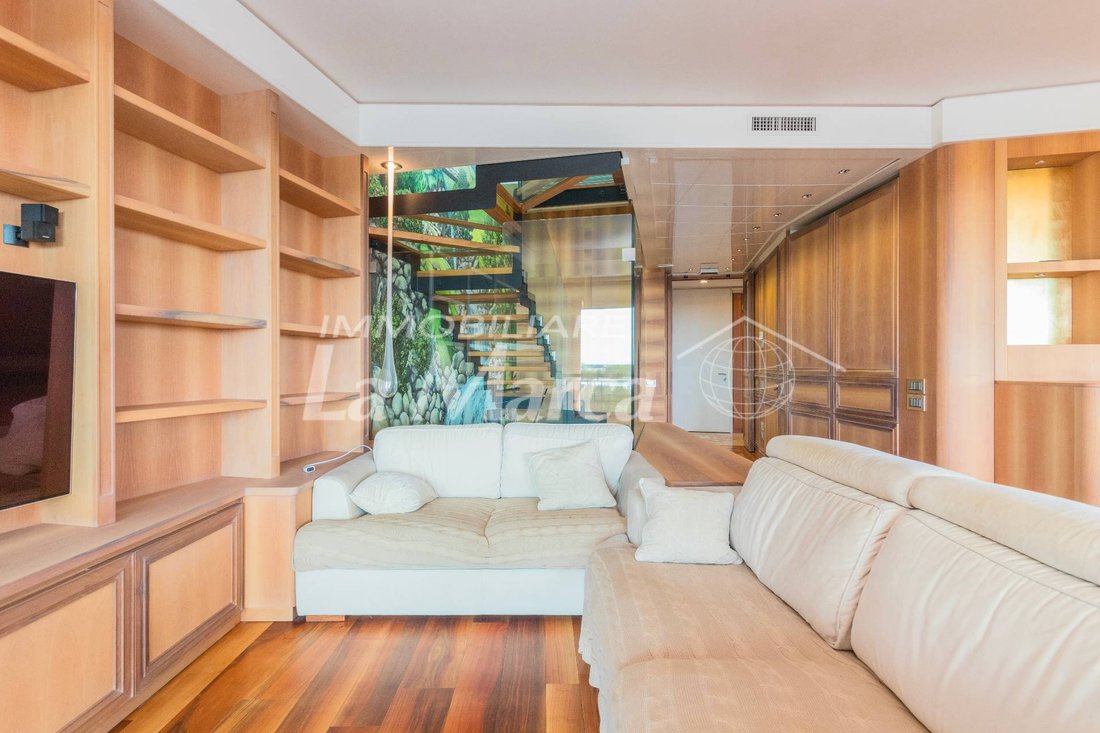 Penthouse in Kathedrale - Piazza dei Signori, Treviso, Italien 3 - 16696571