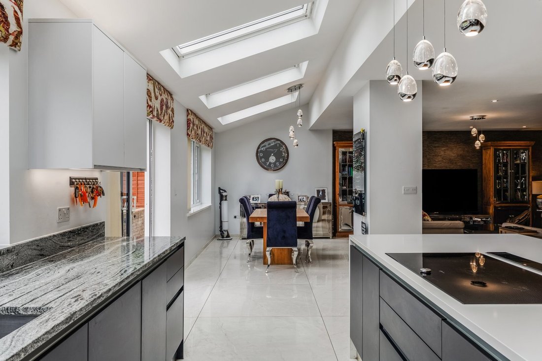 House in Beaumont, Broxbourne, England 2 - 16720487