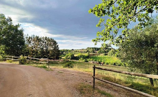 Castle for Sale in Casa Vannini, Tuscany, Italy