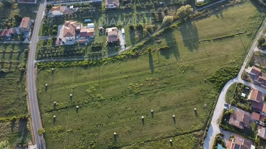Land in Tuoro sul Trasimeno, Umbria, Italy 2 - 16725127