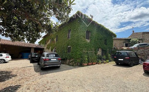 Castle for Sale in San Casciano In Val di Pesa, Tuscany, Italy