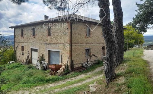 Farm Ranch in Marsciano, Umbria, Italy 1