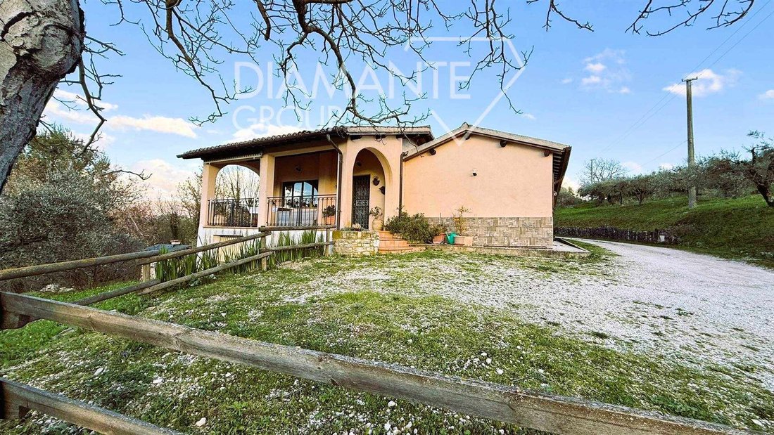 Farm Ranch in Castel Ritaldi, Umbria, Italy 1 - 16724876