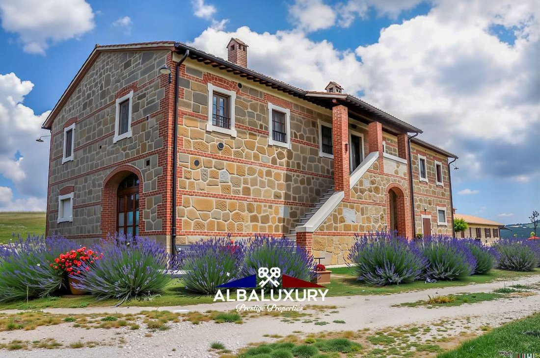 Villa in Pienza, Tuscany, Italy 4 - 16725996