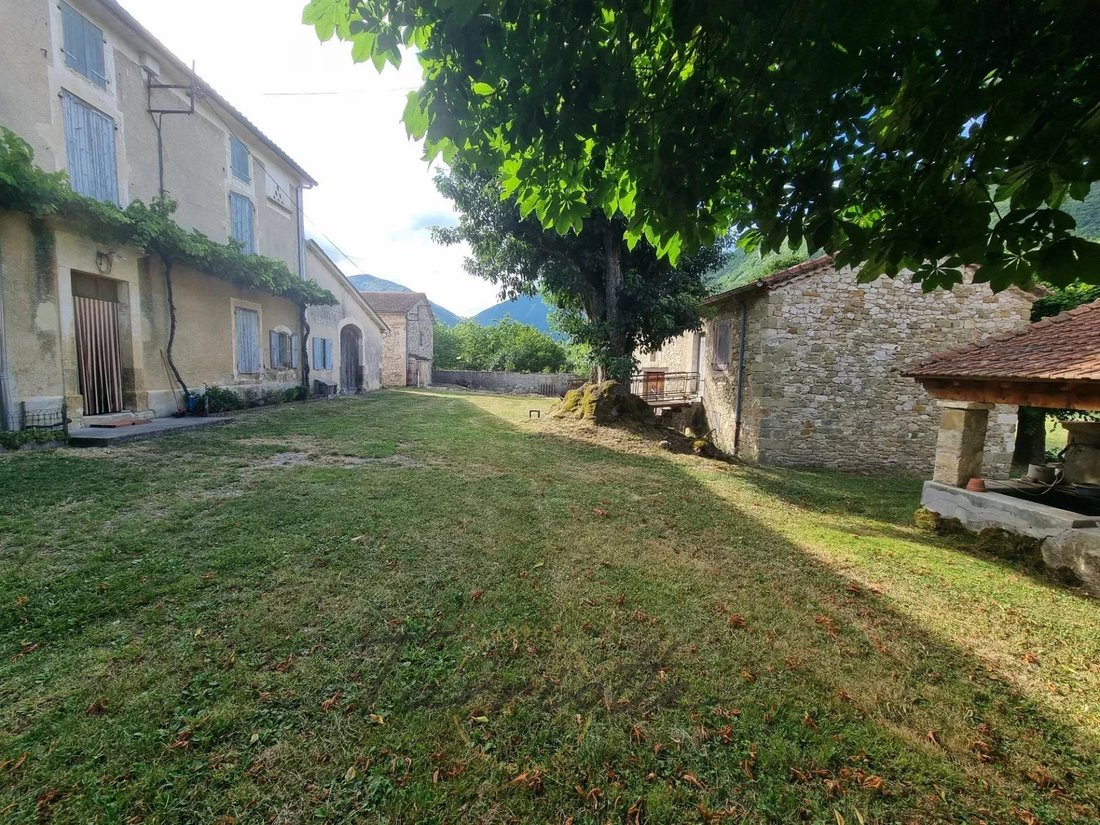 Farm Ranch in Dieulefit, Auvergne-Rhône-Alpes, France 5 - 16720979