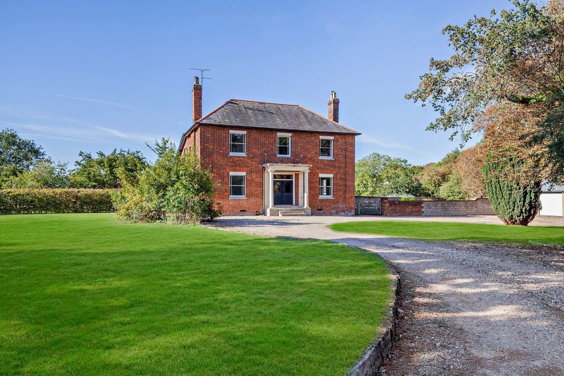 House in Great Notley, England 1 - 16719992