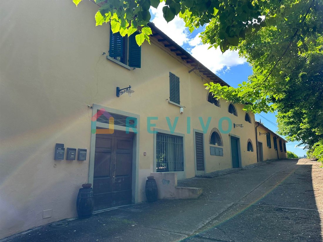 Farm Ranch in Rignano sull'Arno, Tuscany, Italy 1 - 16723391