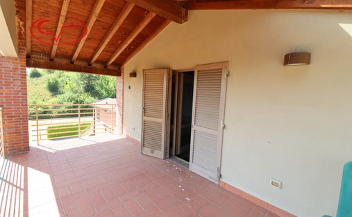 Apartment in Terranuova Bracciolini, Tuscany, Italy 1