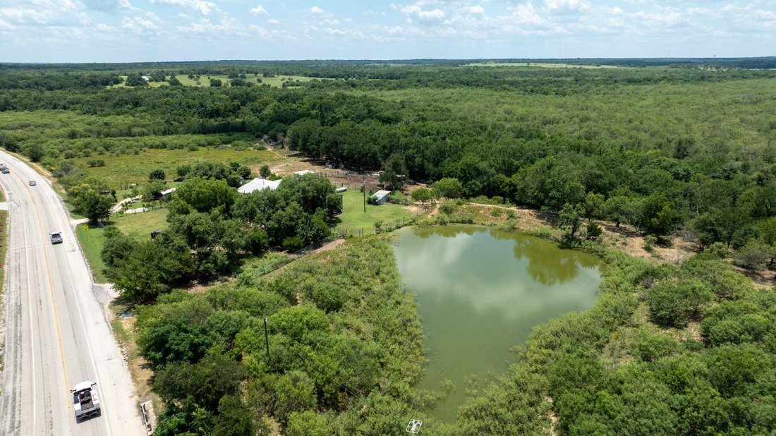 House in Cedar Creek, Texas, United States 2 - 16726109