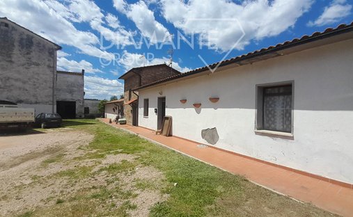 Farm Ranch in Massa Marittima, Tuscany, Italy 1