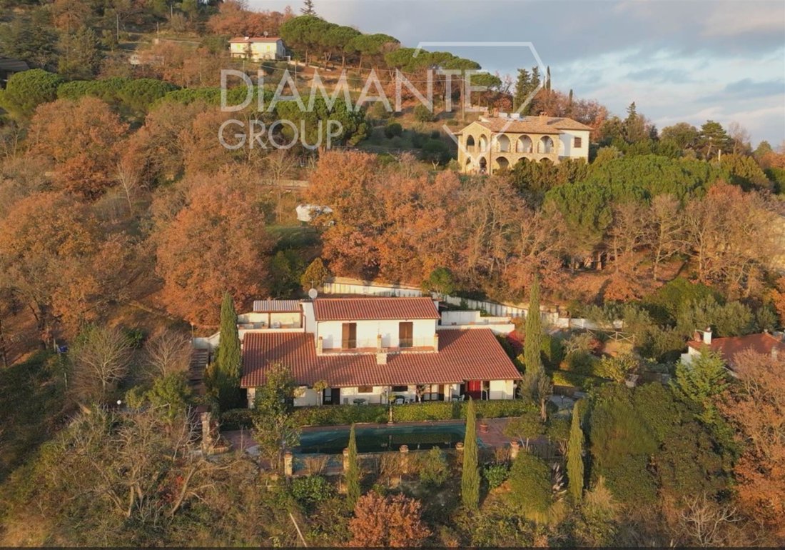 Magione, Umbria, Italy 5 - 16724313