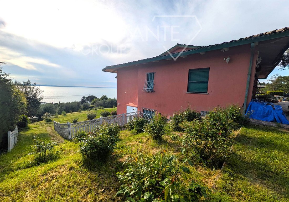 Villa in Magione, Umbria, Italy 2 - 16724742