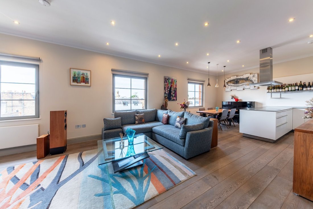 Apartment in Holland Park, Kensington And Chelsea, England 2 - 16720766