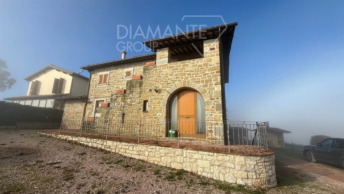 Gubbio, Umbria, Italy 4 - 16725080