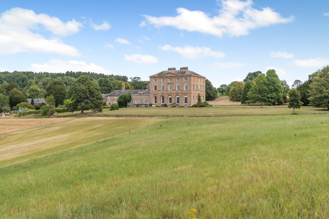 House in Papplewick, England 1 - 16720409