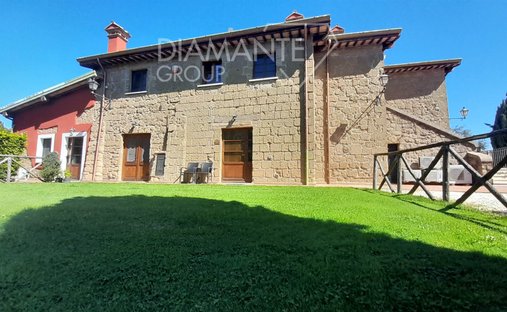 Farm Ranch in Sorano, Tuscany, Italy 1