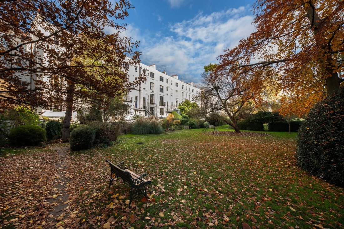 House in Holland Park, Kensington And Chelsea, England 2 - 16720532