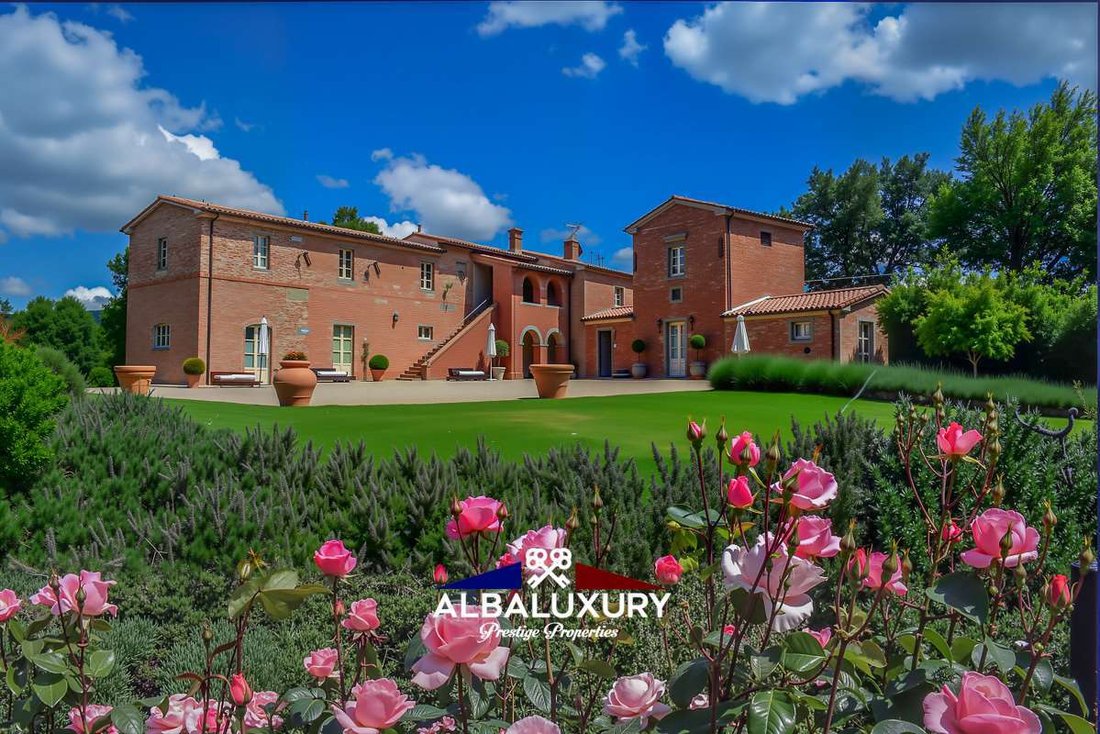 Villa in Foiano della Chiana, Tuscany, Italy 4 - 16725836