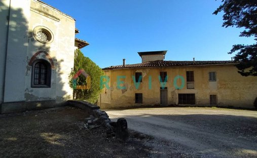Tuscany| Historic Tuscan Castle With Land For Sale Near Florence