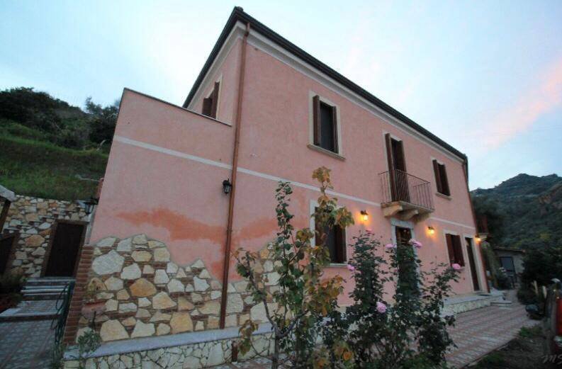Ali Terme, Sicily, Italy 3 - 16722018
