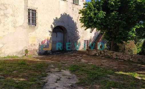 Tuscany| Historic Tuscan Castle With Land For Sale Near Florence