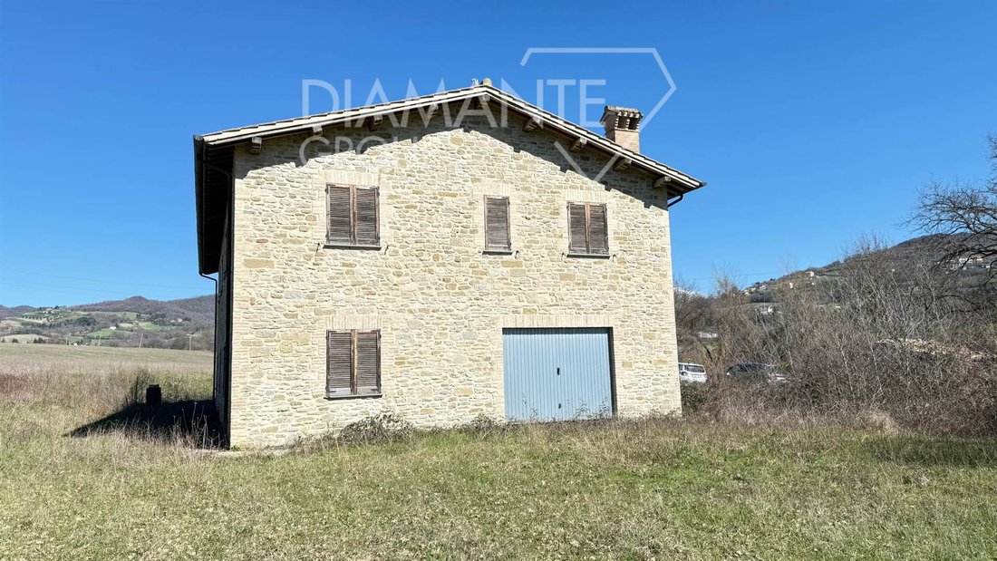 Farm Ranch in Gubbio, Umbria, Italy 2 - 16724455