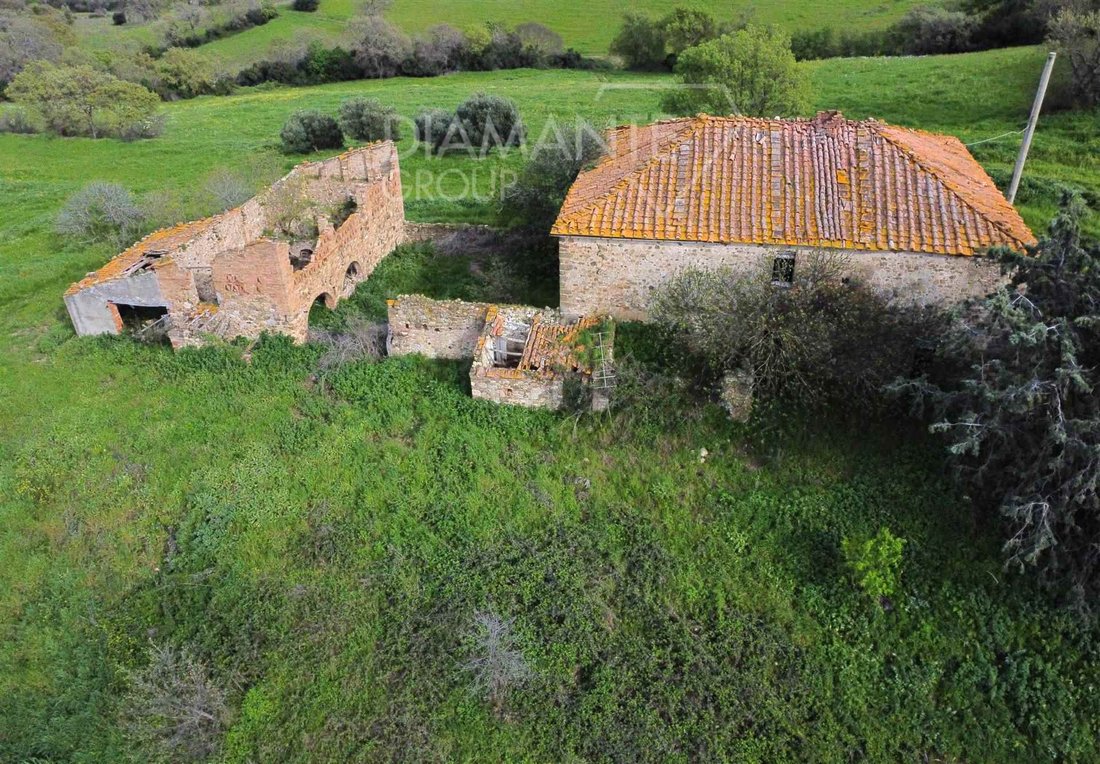 Farm Ranch in Roccalbegna, Tuscany, Italy 2 - 16725137