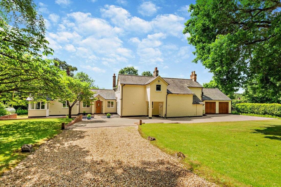 Casa in Greenham, Inghilterra 2 - 16720436