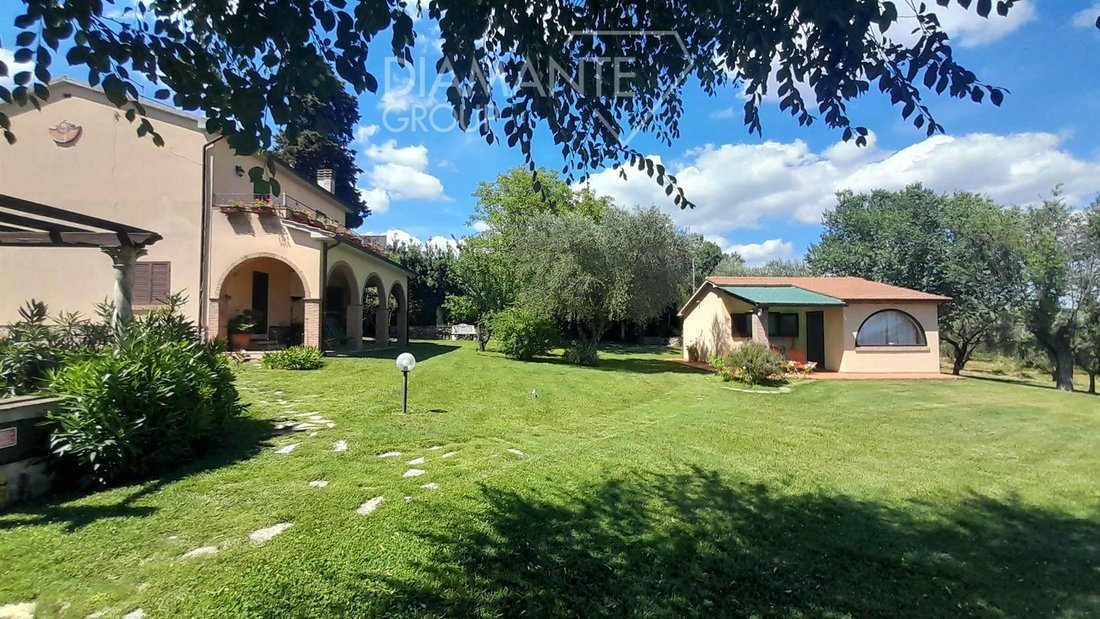 Farm Ranch in Scansano, Tuscany, Italy 2 - 16725041