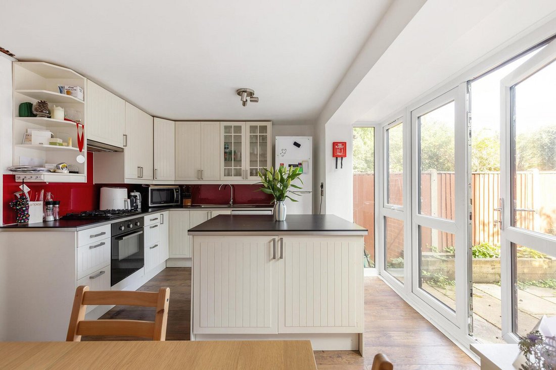 House in Walham Green, Hammersmith and Fulham, England 4 - 16702072