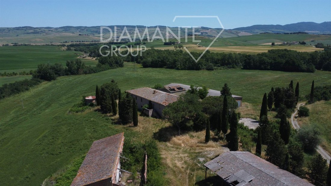 Farm Ranch in Castiglione d'Orcia, Tuscany, Italy 1 - 16724674