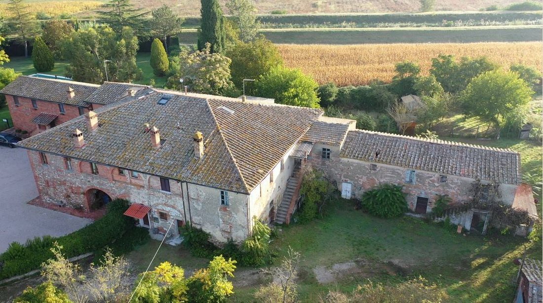 Sinalunga, Tuscany, Italy 1 - 16725168
